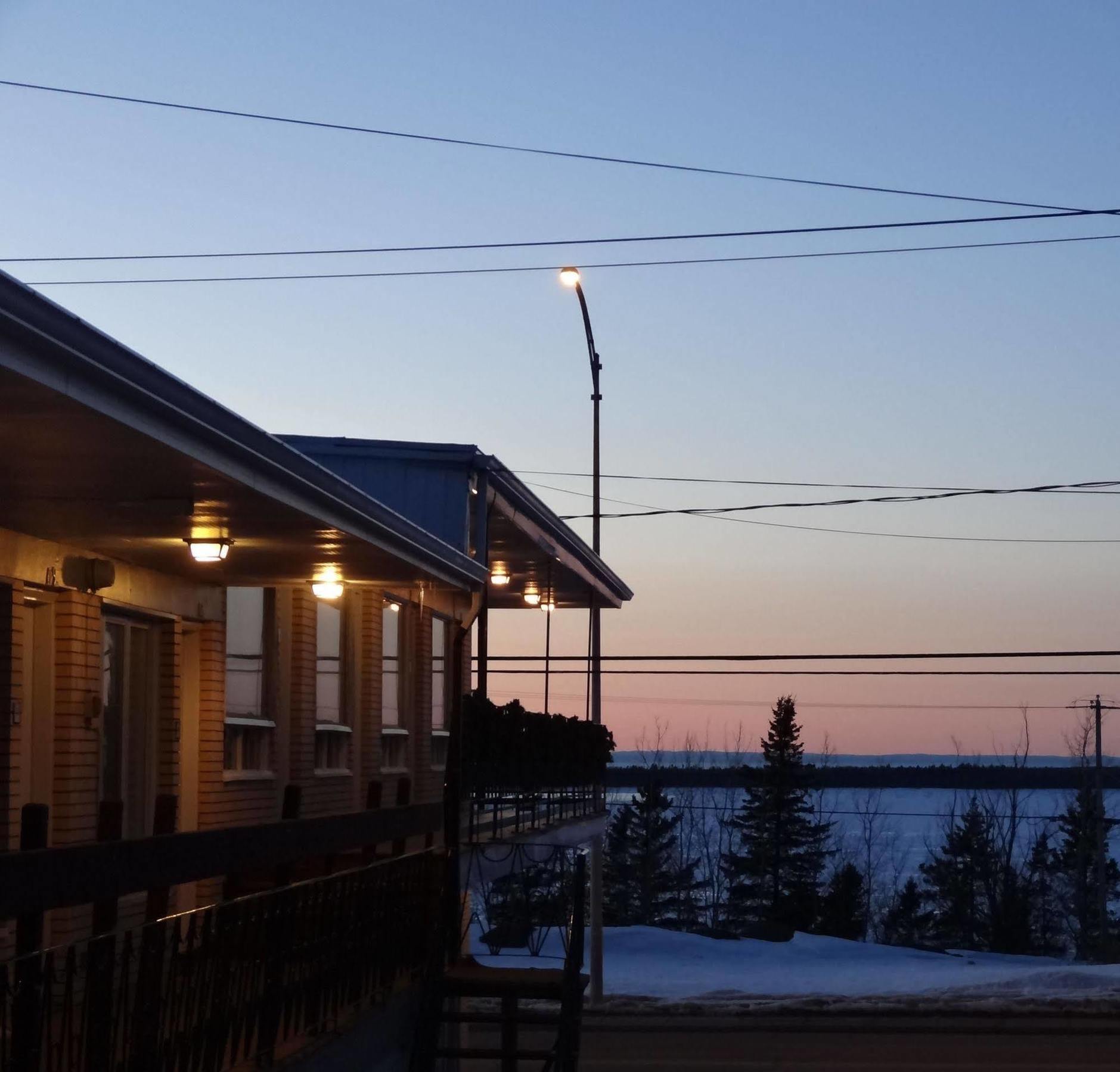 Motel Lyse Римуски Экстерьер фото