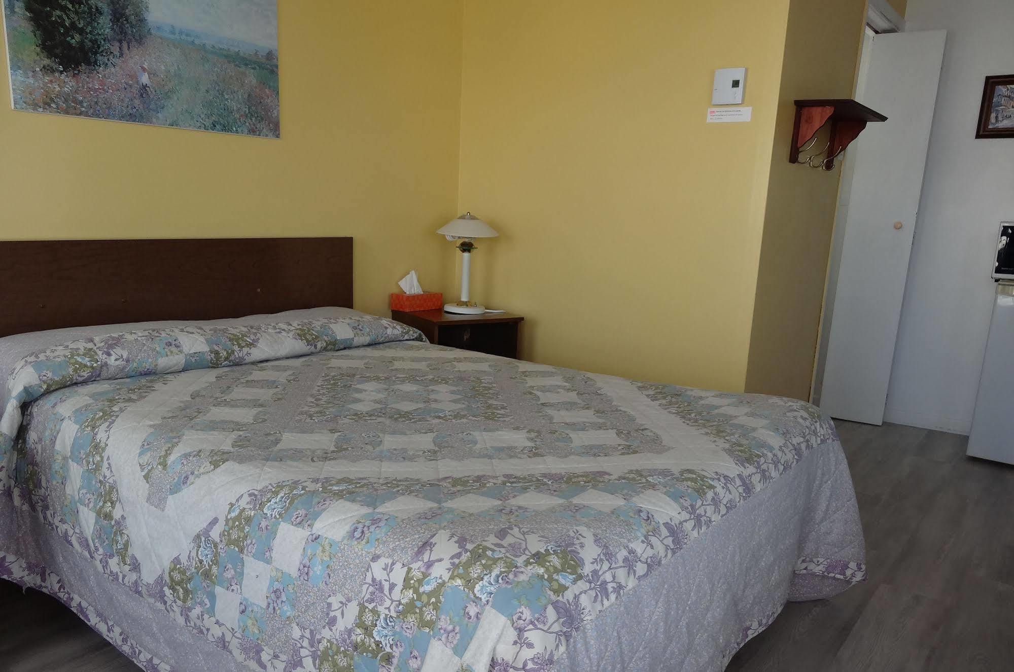 Motel Lyse Римуски Экстерьер фото