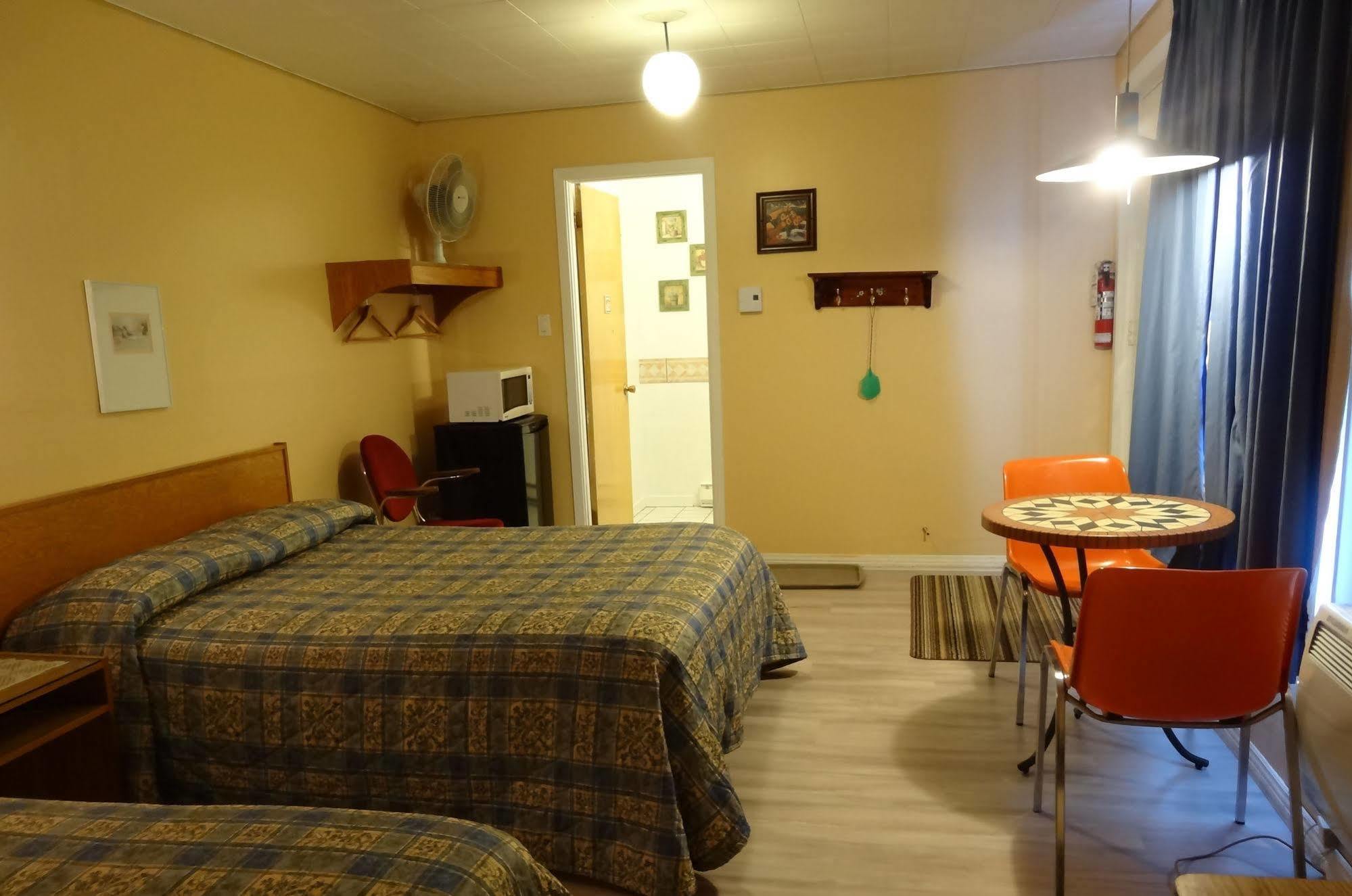 Motel Lyse Римуски Экстерьер фото