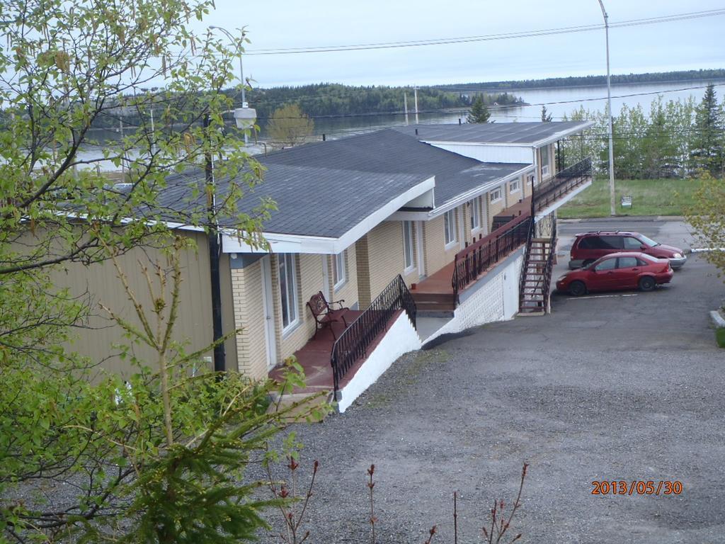 Motel Lyse Римуски Экстерьер фото